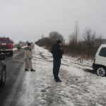 За добу рятувальники вилучили із кюветів 2 автомобіля