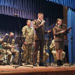 У Любарському районному будинку культури відбулась концертна програма «Армія і народ»