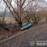На Любарщині автомобіль в’їхав у дерево - двоє людей загинули, 2020