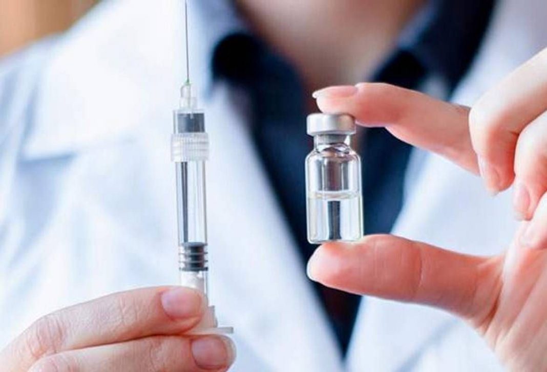 Любарська лікарня отримала 54 дози вакцин від грипу для медпрацівників