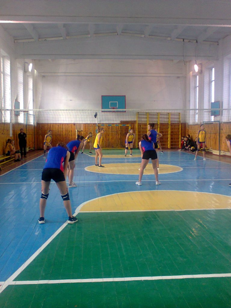 У Любарському районі відбулися змагання з волейболу серед дівчат