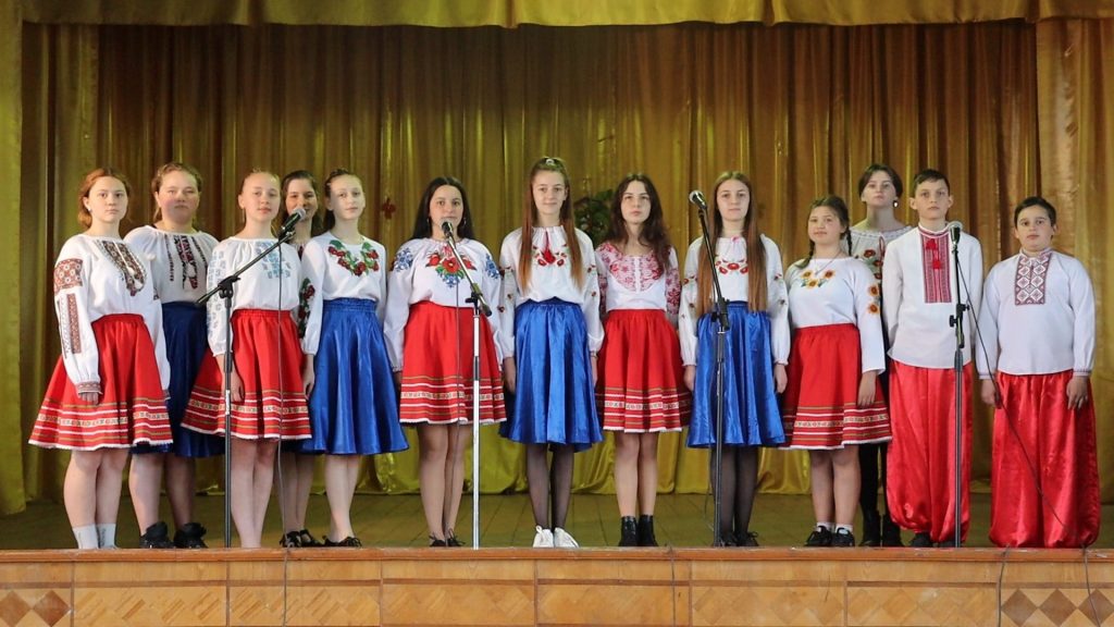 Юні співаки з Любарщини здобули переможні місця в обласному конкурсі «Кришталеві нотки»