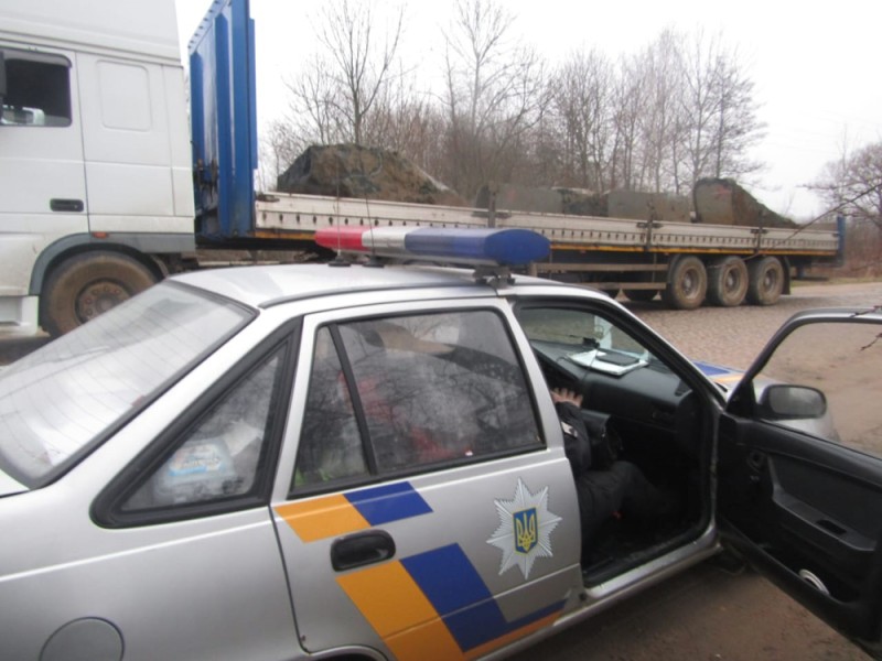 Любарщина: водій намагався відкупитися від поліцейських