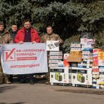 Активісти штабу "Українська команда" відвідали військових з допомогою