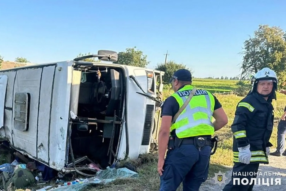 Автобус із дітьми з Любара потрапив у ДТП на Хмельниччині: загинули одна дитина і один дорослий