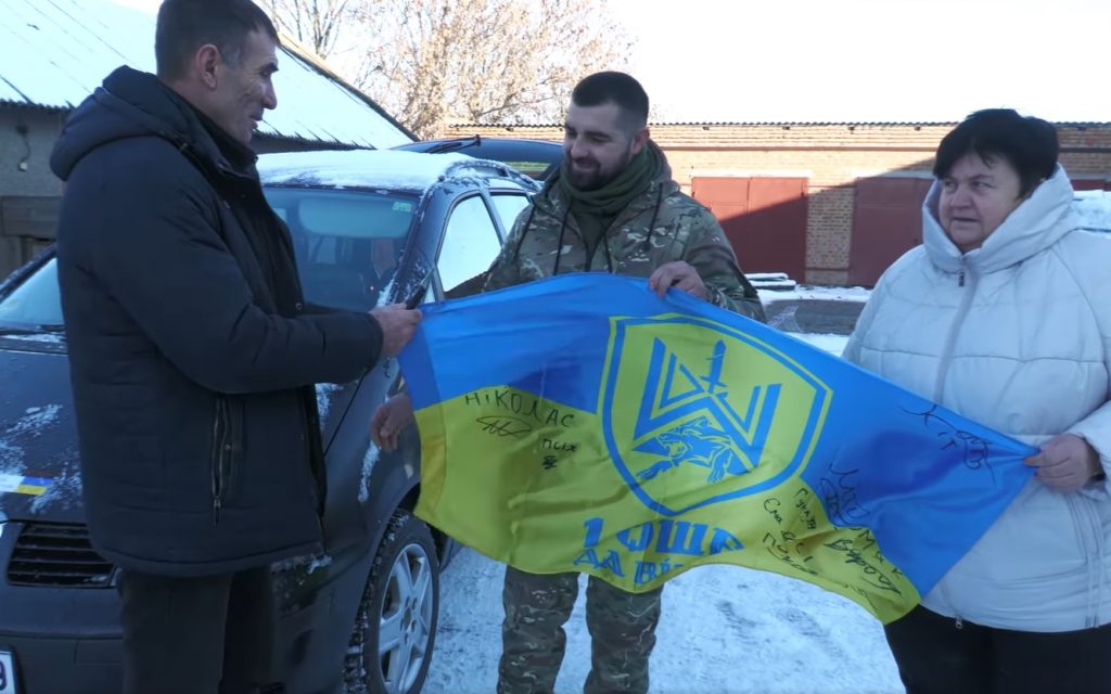 На Любарщині передали авто для 1 ОШБ “ДА ВІНЧі” від литовського фермера