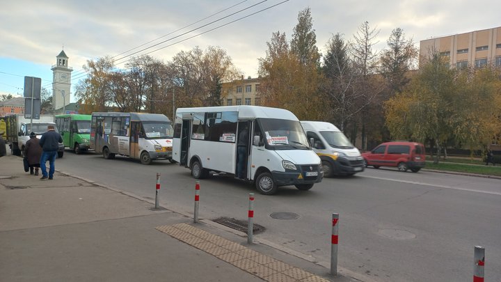 У Любарській громаді виплатять компенсацію перевізникам за пільговий проїзд пасажирів: як податися