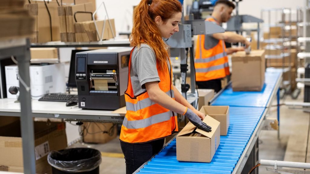 Пошук роботи на Житомирщині: вакансії комплектувальників-фасувальників