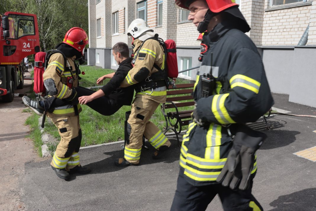 У Новочорторийському коледжі провели тренування евакуації під час пожежі