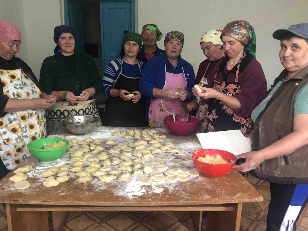 Волонтерські справи працівників закладів культури Любарщини. ФОТОЗВІТ