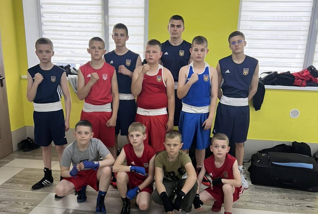 11 переможних місць здобули боксери з Любарщини у чемпіонаті з боксу