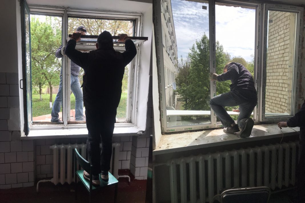 У Любарській лікарні замінили більшість вікон