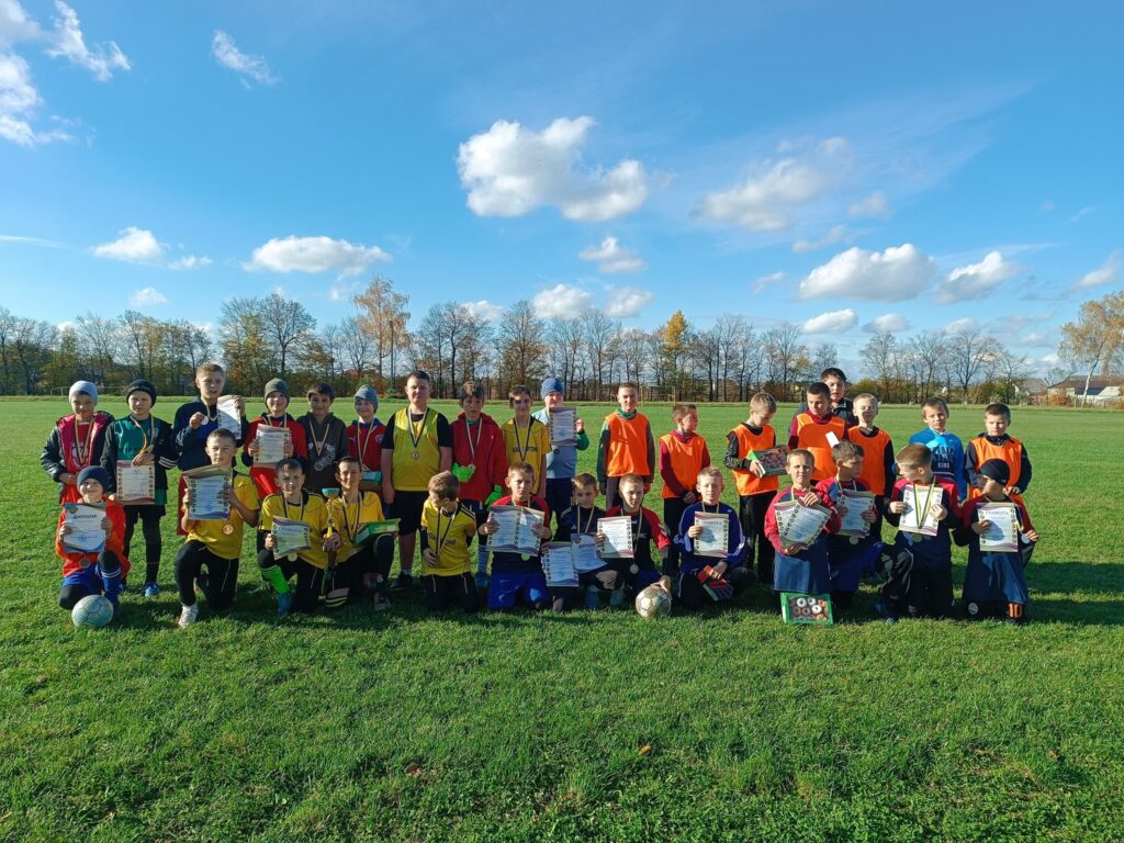 У Любарі відбулися змагання з мініфутболу “Шкільний м’яч”