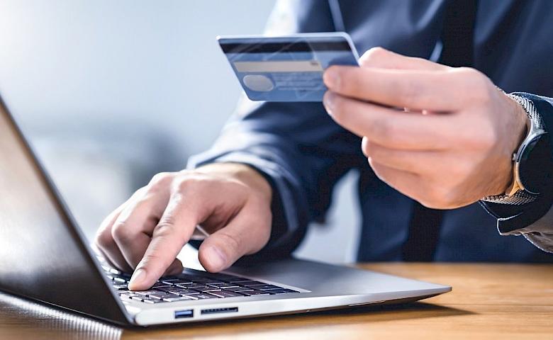 Пропозиції у соцмережах оформити допомогу – шахрайська схема. Як не втратити власні гроші Пропозиції у соцмережах оформити допомогу – шахрайська схема. Як не втратити власні гроші