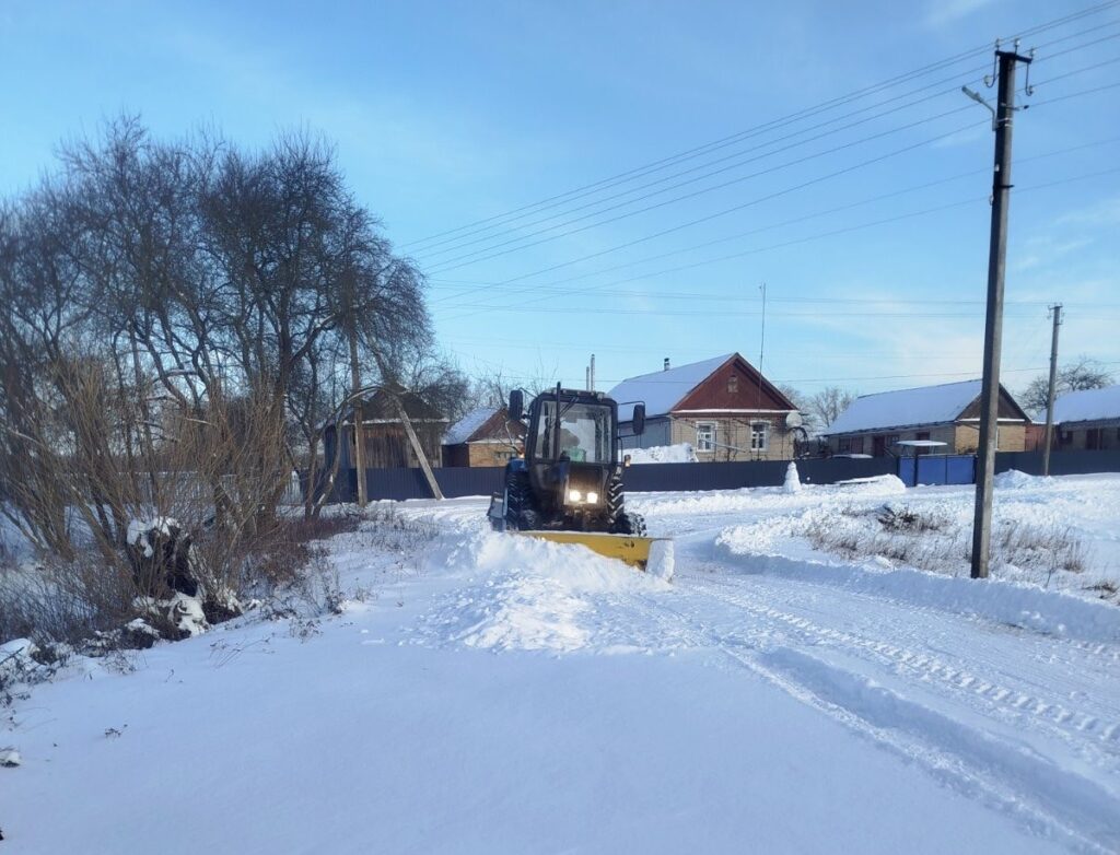 Снігопади і розчистка доріг у Любарській громаді: коментар місцевої влади